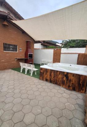 Lazaro House | Relax at Casa com Jacuzzi Near Praia do Lazaro - 9.4 Rating