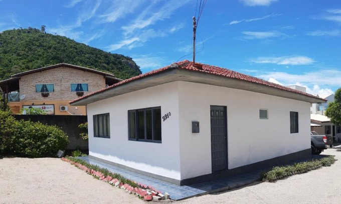 Canto Grande House | Beachfront Casa com Pôr do Sol - Top-Rated Family Retreat