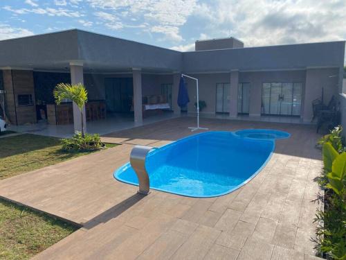 Santo Inacio House | Relaxing Oasis: Poolside Retreat at Pousada Oasis do Paranapanema