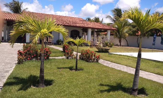 Bela Vista House | Cozy Casa com Piscina: Pet Friendly Oceanfront Retreat