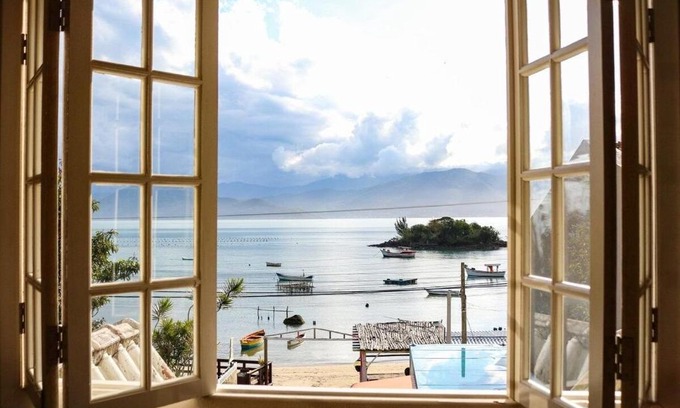 Caiacanga House | Relaxing Casa with Ocean View & Pool at Sunset