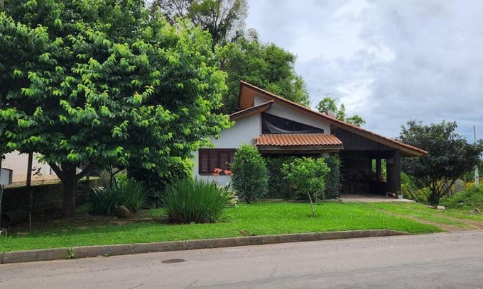 Nova Petropolis House | Scenic Casa com Vista para o Vale - Serra Gaúcha Awaits