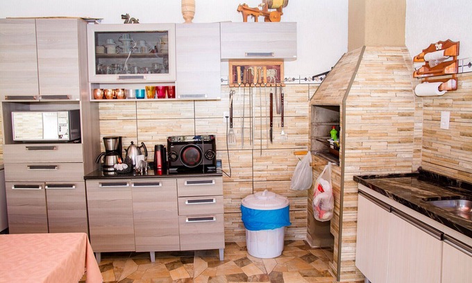 Centro House | Inviting Casa with Pool and Wifi in Caraguatatuba Center