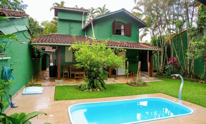 Boicucanga Beach House | Relaxing Retreat Near Boiçucanga Beach with Pool Access