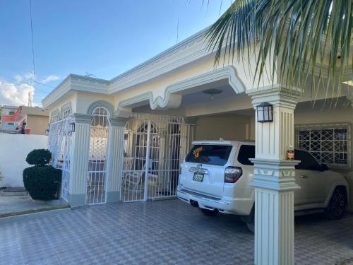 Azua House | Pet-Friendly Casa Completa: A Family Retreat Awaits