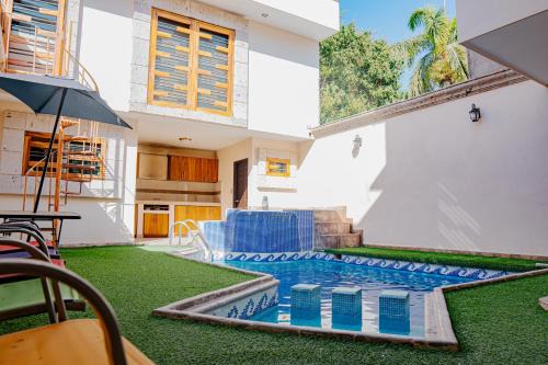 Zona Dorada Villa | Group Getaway: Casa con Alberca - Pet Friendly & Pool Access