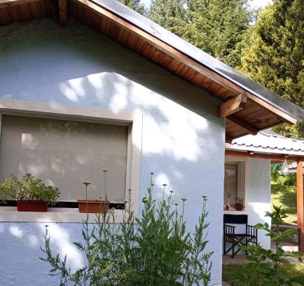 San Carlos de Bariloche House | Pet-Friendly Casa con Jardín with Ocean View in Bariloche