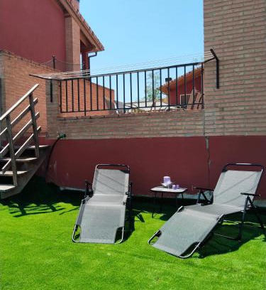 Oyon House | Casa con gran jardín y barbacoa "Los Olivos" Cerca de Logroño familias y grupos