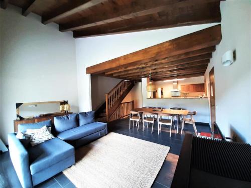 Montella I Martinet House | Scenic Casa con Impresionantes Vistas in Martinet