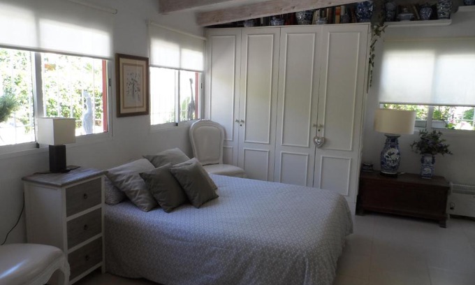 Burriana House | Beachfront Casa with Garden – Pet Friendly & Ocean Views