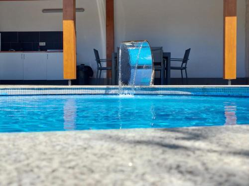 Portela de Portomourisco House | Casa con piscina climatizada y barbacoa