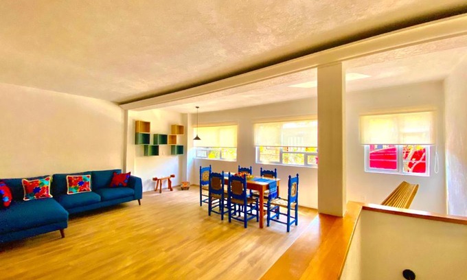 Coyoacan Apartment | Beautiful Casa con Roof Garden in Vibrant Coyoacán