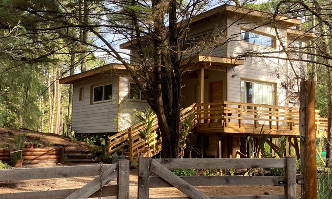 Carilo House | Exceptional Casa con Tiny House - Perfect for Families & Pets