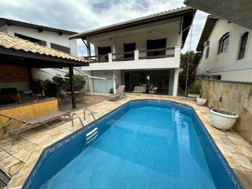 Pereque House | Family-Friendly Casa with Pool & Grill, Rated 10/10!