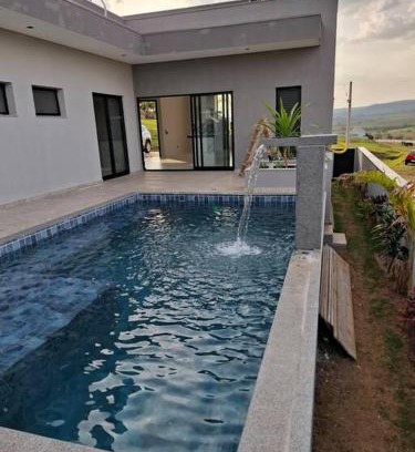 Pardinho House | Casa Condomínio Ninho Verde II