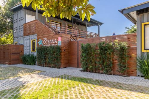 Lagoa da Conceicao Apartment | Cozy Casa Container with Ocean View & BBQ Amenities