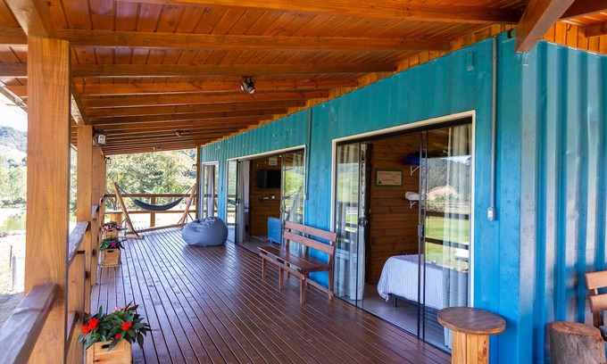 Rio Fortuna House | Discover Casa Container – Family-Friendly Mountain Retreat