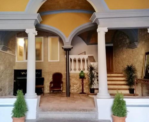 Castello d'Empuries House | Exceptional Casa Contreras: Family-Friendly 4-Star Retreat