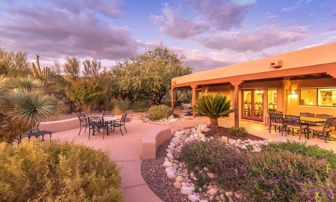 Tanque Verde House | Discover Casa Coralina: Your Hidden Gem in Tanque Verde Valley