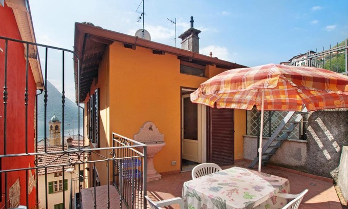 Colonno Apartment | Oceanfront Retreat at Casa Corinna - Guest Rated 9/10