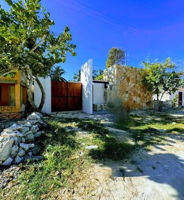 Rio Lagartos House | Casa Costa Rosa: Ocean View Retreat with Private Beach Access