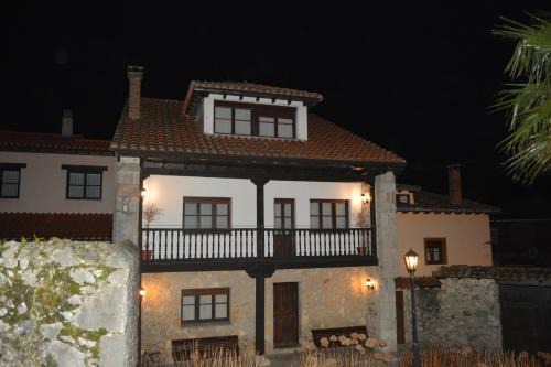 Parres Municipality House | Oceanfront Haven at Casa Coxiguero - Guest Rated 10/10