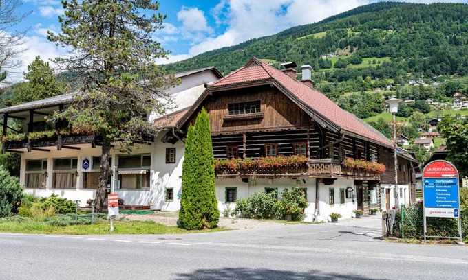 Untertweng Apartment | Casa Cristina: Family-Friendly Retreat with Pool Access