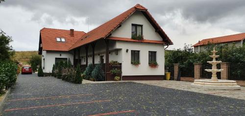 Baile Felix House | Family-Friendly Stay at Casa Cu Pridvor: Rated 9/10