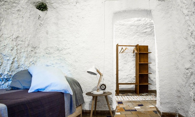 Beiro House | Casa Cueva: 3 Bedrooms with Terraces and Alhambra Views