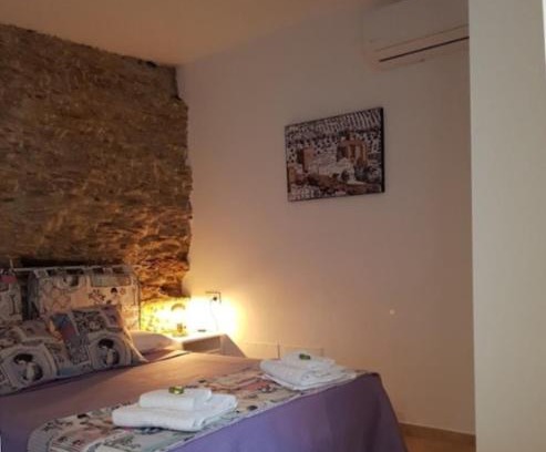 Setenil de las Bodegas House | Pet-Friendly Paradise: Casa Cueva El Arrabal with 9.8 Rating