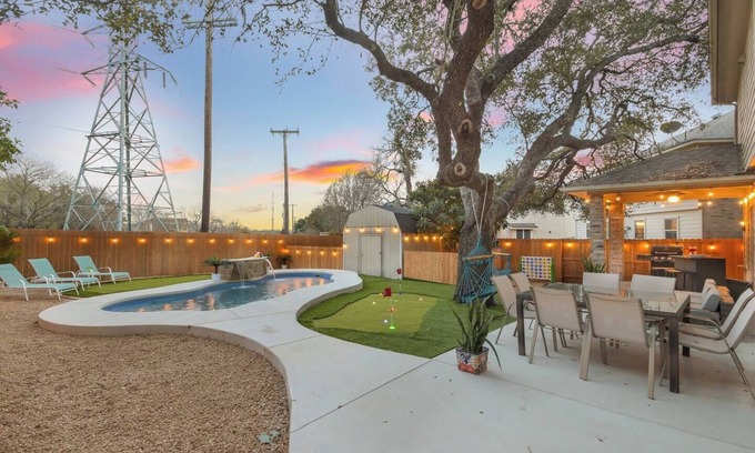 West San Antonio House | Casa Cultura San Antonio: Poolside Retreat Near Sea World