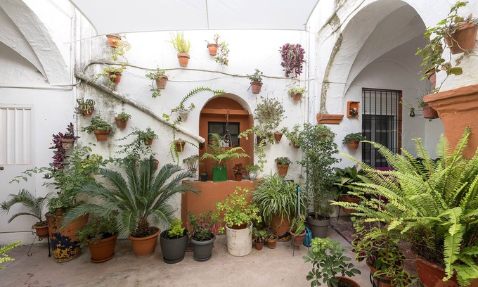Arcos de la Frontera House | CASA CUNA - Cozy Apartment with Free WiFi in Arcos