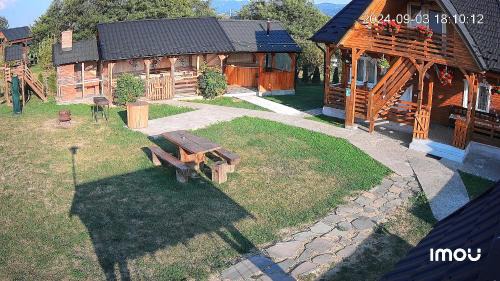 Budesti House | Casa Cupcea: Highly Rated Hotel with Family-Friendly Amenities