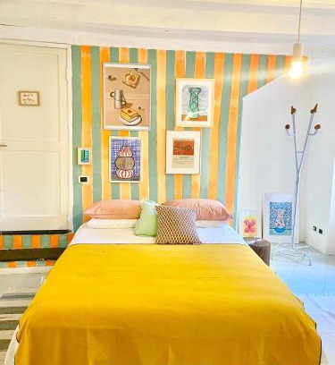Moltrasio House | Discover Casa Curiè 17 in Historic Borgo - Family Friendly