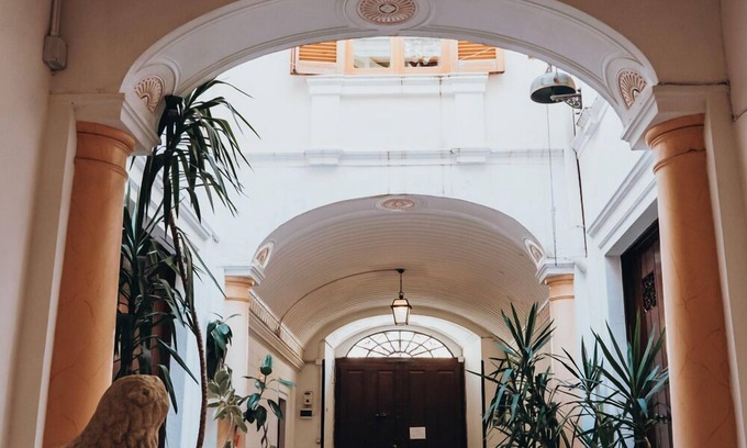 Manfredonia Bed & Breakfast | Discover Comfort at Casa D'Angiò with Family-Friendly Amenities