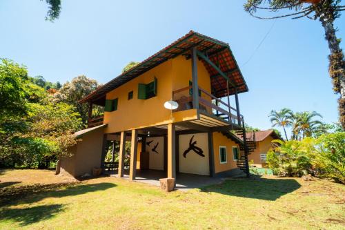 Almada House | Experience Casa da Almada: Pet-Friendly Stay Near the Beach