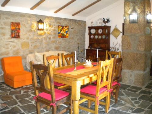 Bemposta House | Discover Casa da Bemposta: Family-Friendly with Pool Access