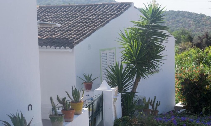 Barranco de Sao Miguel House | Oceanfront Getaway at Casa Da Cabeça - Rated 9.4/10!