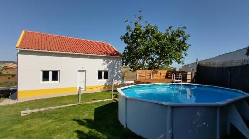 Mafra House | Pet-Friendly Retreat at Casa da Caroleira - 9.4 Rating