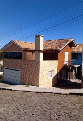 Caminhos da Eulalia House | Pet-Friendly Retreat at Casa da Colina - Rated 9.3/10!