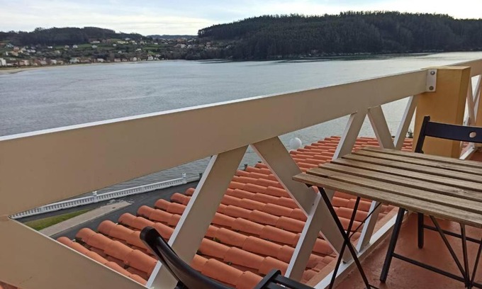 Cerdeira Apartment | Coastal Retreat: Casa da Costa with Ocean Views & Terrace