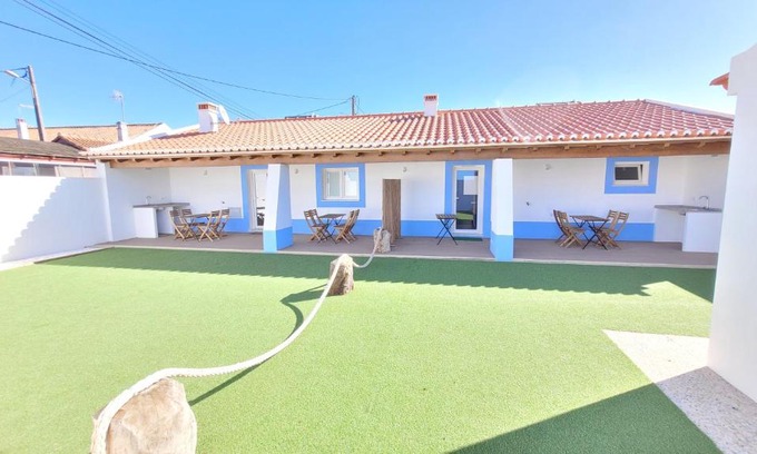 Baiona House | Ocean View Retreat: Casa da Costureira, Rated 10/10