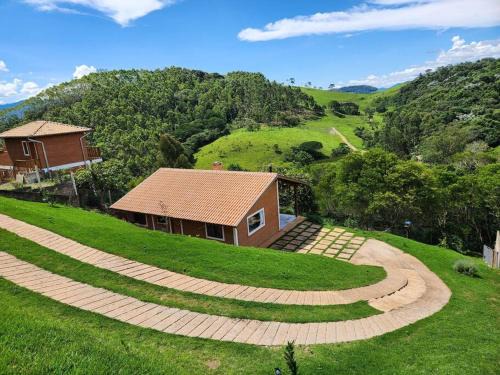 Sapucai-Mirim Ski Chalet | Discover Casa Da Floresta: Pet and Child Friendly Retreat