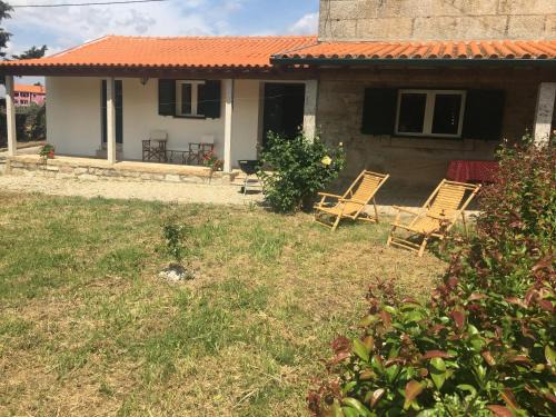 Carrazeda de Ansiaes House | Family-Friendly Stay at Casa da Farmácia with Kitchen Access