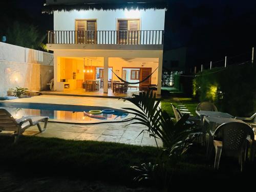 Baleia House | Experience Casa da GabiLu: Oceanfront Bliss & Top Ratings
