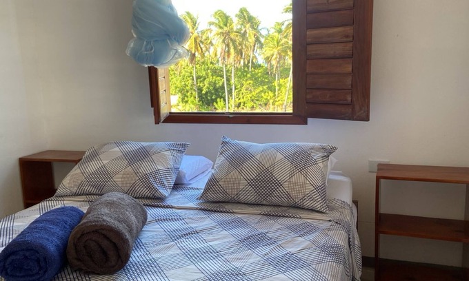 Baleia Villa | Discover Casa da GabiLu: Pet-Friendly Getaway with Pool
