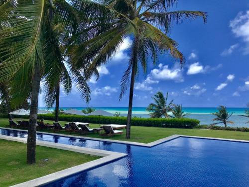 Baia Formosa Villa | Tranquil Getaway at Casa da Gameleira with Oceanfront Views