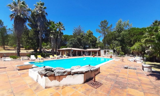 Vale de Mulheres House | Scenic Casa da Gralheirinha with Pool and Ocean Views