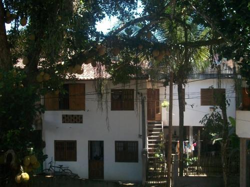 Itacare Apartment | Inviting Casa da Jaca 02: Pet-Friendly & Family Ready Stay