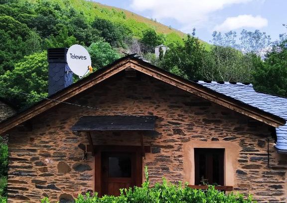 Arnado House | Discover CASA DA LOAIRA: Pet & Child Friendly Retreat